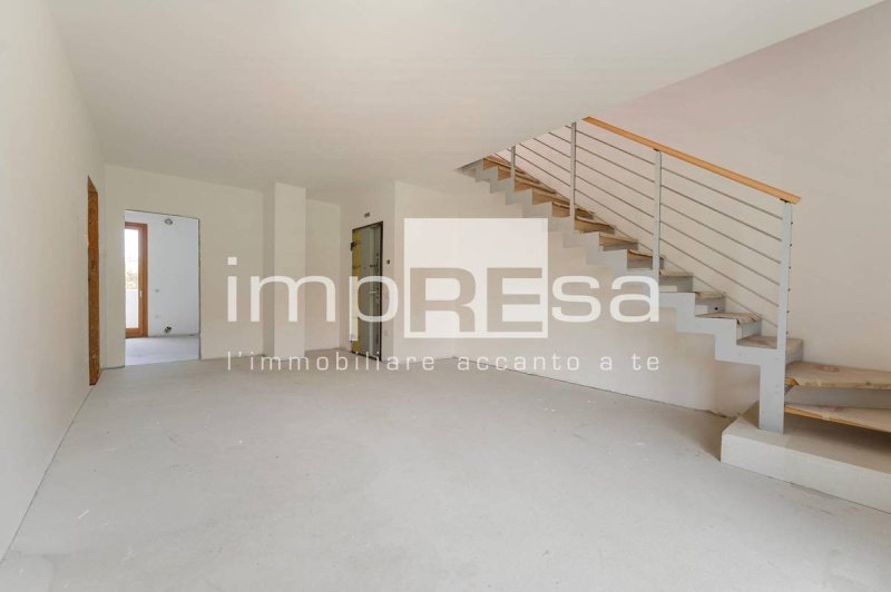 科内利亚诺公寓