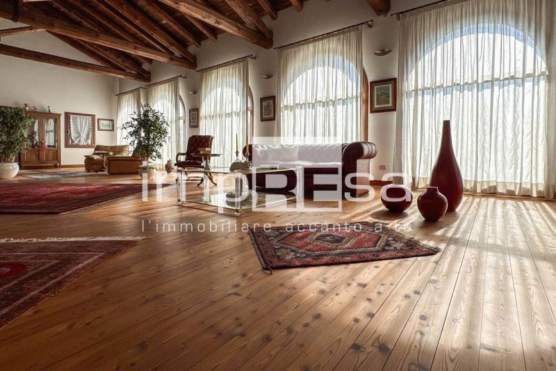 Moradia em Meduna di Livenza