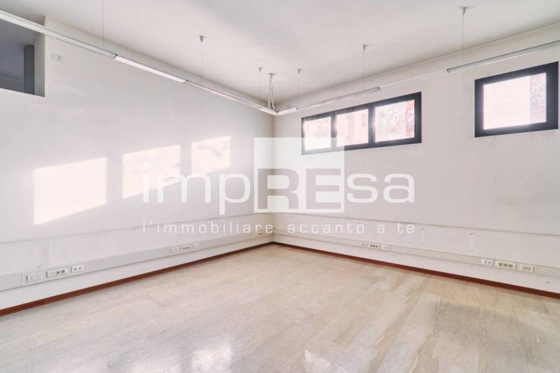 Gewerbeimmobilie in Spresiano