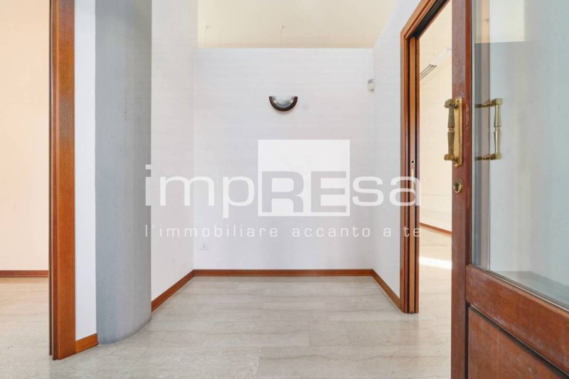 Inmueble comercial en Spresiano