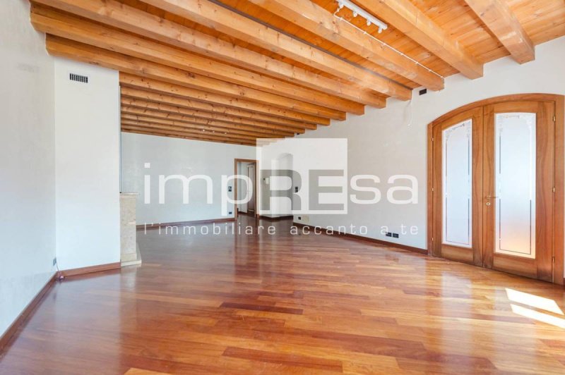 Apartamento en Conegliano