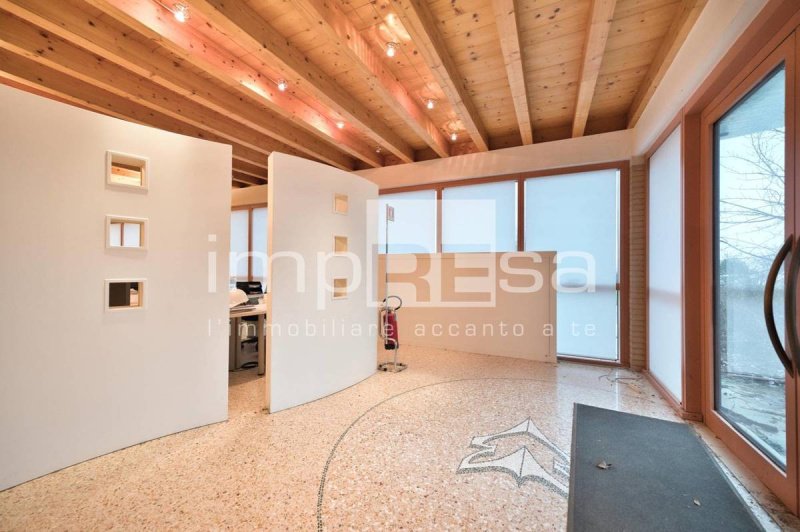 Zakelijk onroerend goed in Susegana