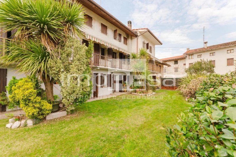 Casa di campagna a Fontanafredda