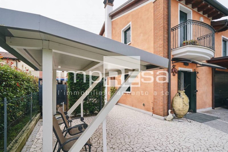 Casa geminada em Zero Branco