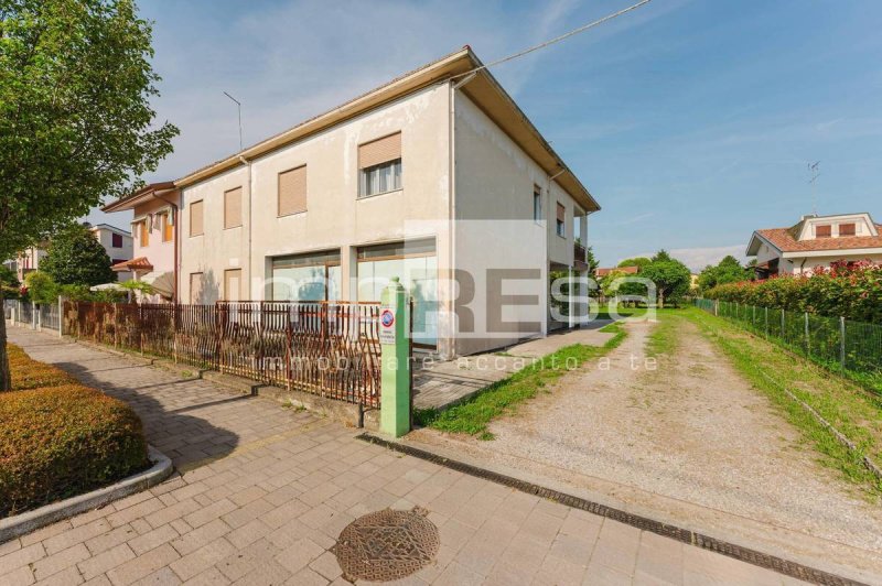 Casa independente em Jesolo