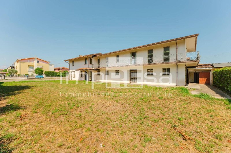 Casa indipendente a Trevignano