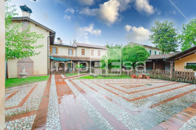 Maison jumelée à Santa Lucia di Piave
