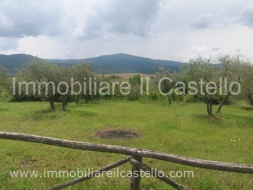 Building plot in Panicale