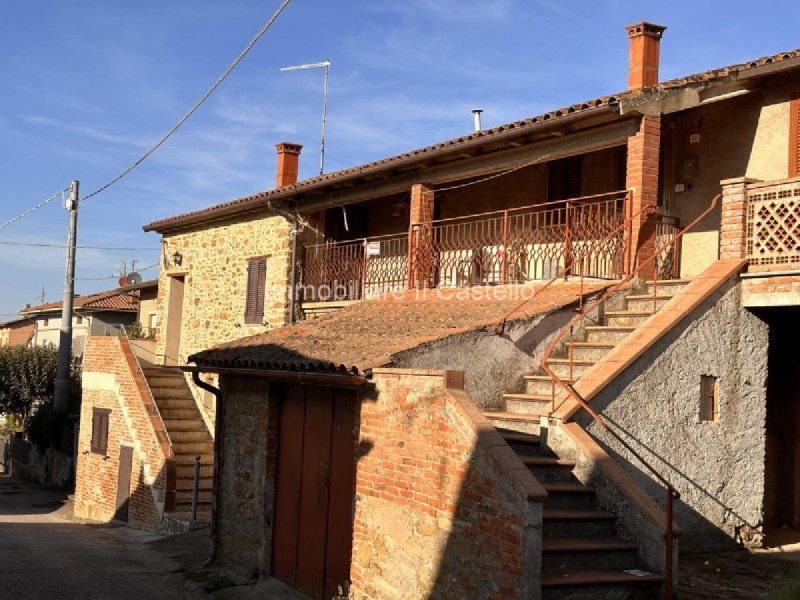 Casa adosada en Magione