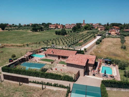 Casa di campagna a Castiglione del Lago