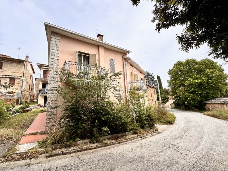 Terraced house in Castiglione del Lago