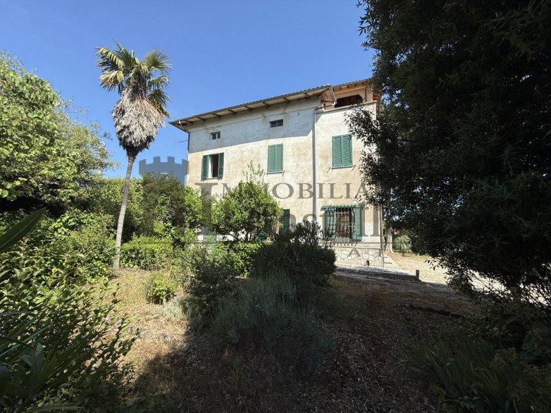 Дом в Кастильоне-дель-Лаго