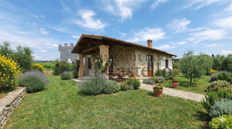 Вилла в Кастильоне-дель-Лаго