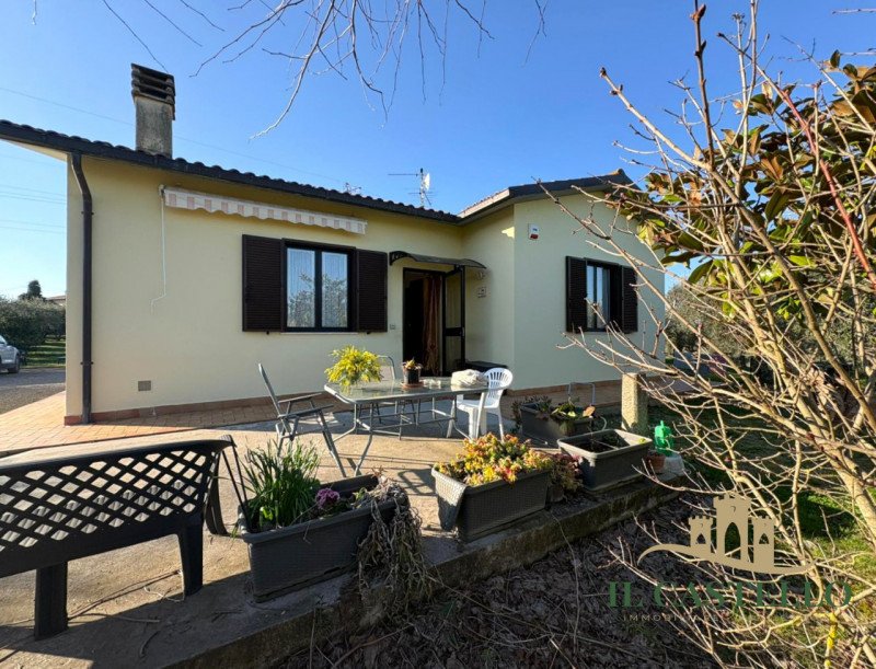 Дом в Кастильоне-дель-Лаго