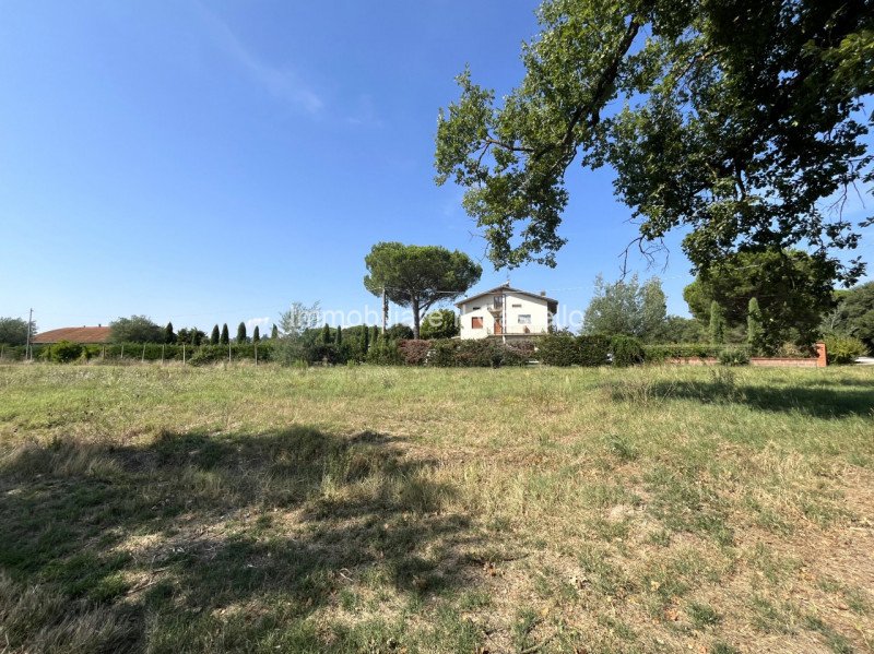 Casa di campagna a Castiglione del Lago
