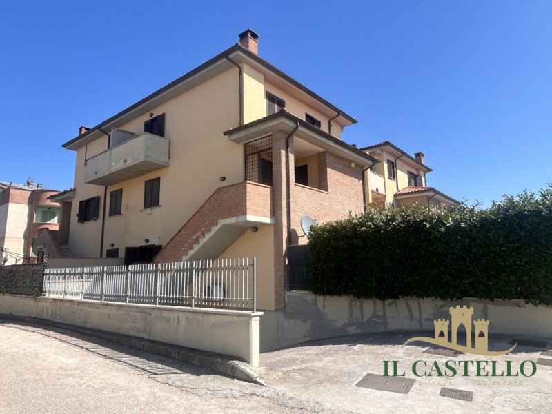 Квартира в Кастильоне-дель-Лаго