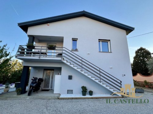 Hus i Castiglione del Lago