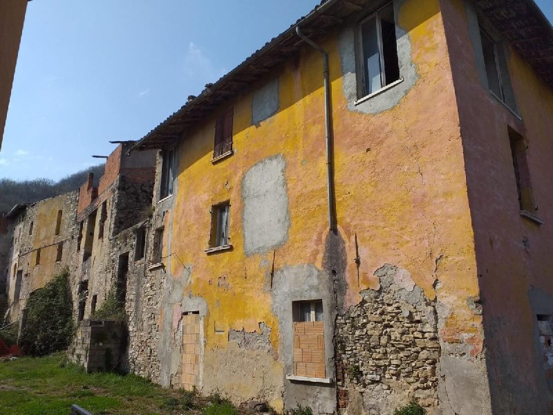 Hus i Villanuova sul Clisi