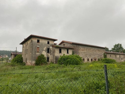 Farmhouse in Solferino