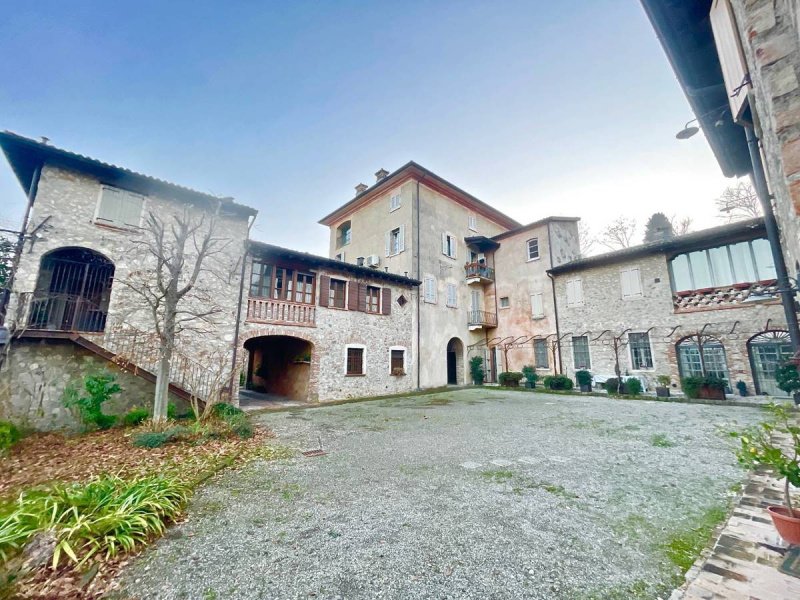 Квартира в Дезенцано-дель-Гарда
