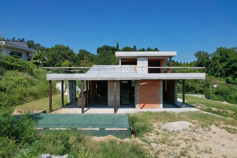 House in Soiano del Lago