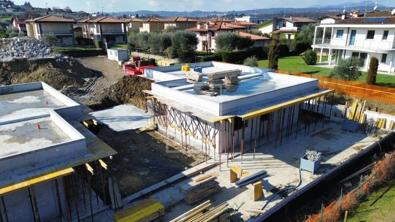 Вилла в Манерба-дель-Гарда