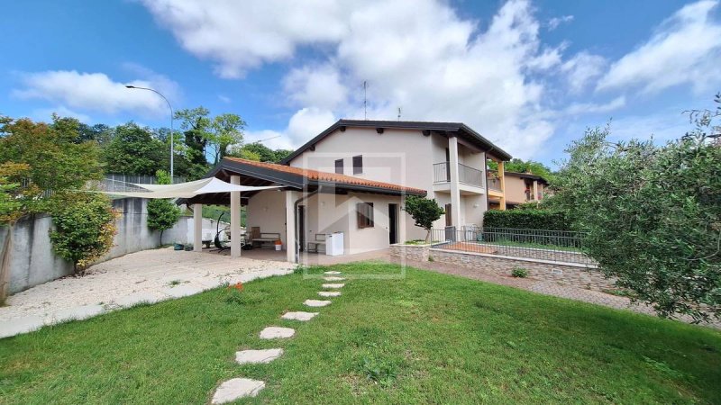 Huis in Puegnago sul Garda