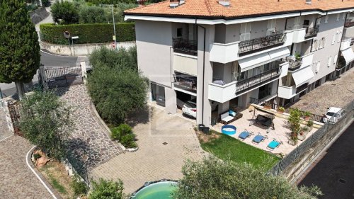 Apartment in Padenghe sul Garda