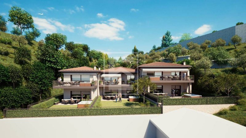 Apartment in Gardone Riviera