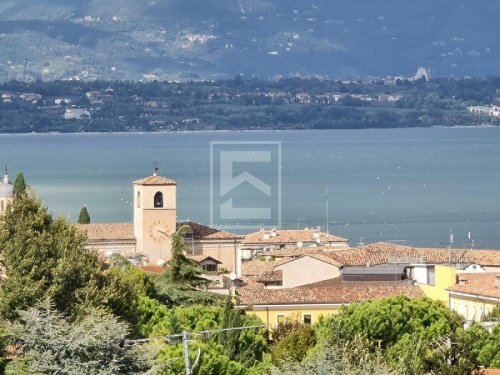 Lägenhet i Desenzano del Garda