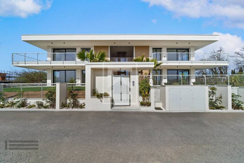 Квартира в Паденге-суль-Гарда