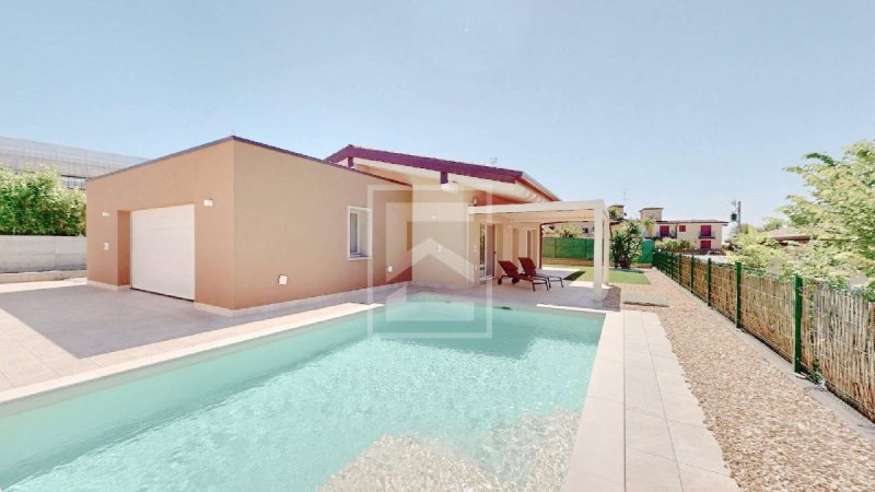 Villa a Desenzano del Garda
