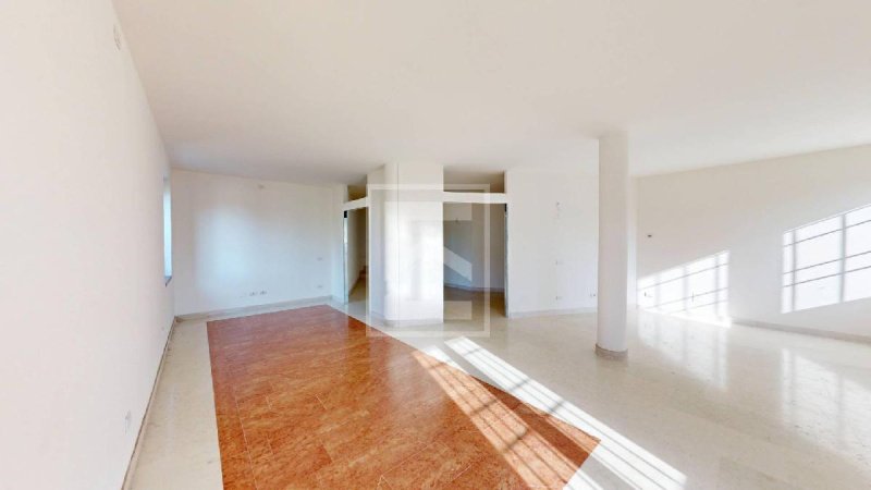 Квартира в Дезенцано-дель-Гарда