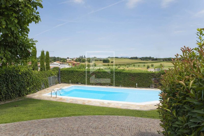 Semi-detached house in Volta Mantovana