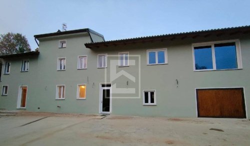 Casa independente em Montù Beccaria