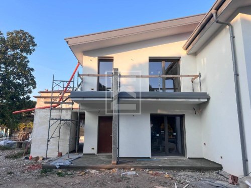 Villa a Calvagese della Riviera