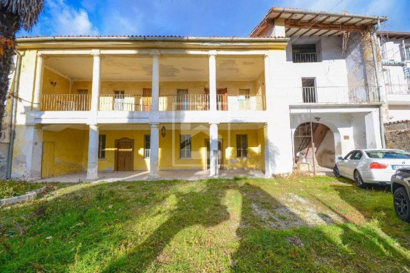 Hus på landet i Calvagese della Riviera