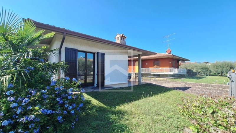 Villa in Puegnago del Garda