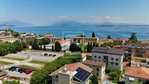 Zolderkamer in Desenzano del Garda
