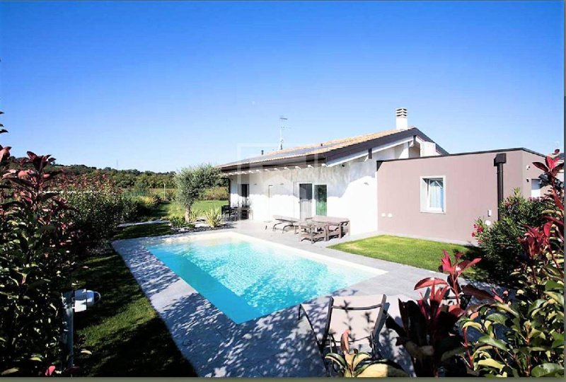 Villa à Castiglione delle Stiviere
