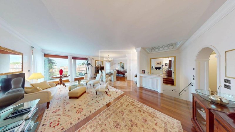 Half-vrijstaande woning in Desenzano del Garda