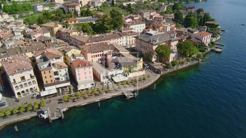 Appartement à Gargnano