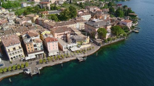 Appartamento a Gargnano