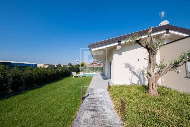 Villa in Soiano del Lago