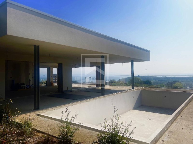 Villa in Lonato del Garda