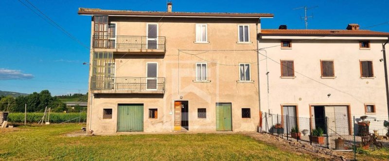 Country house in Cavaion Veronese