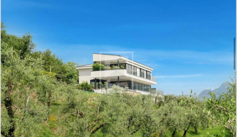 Villa en Saló