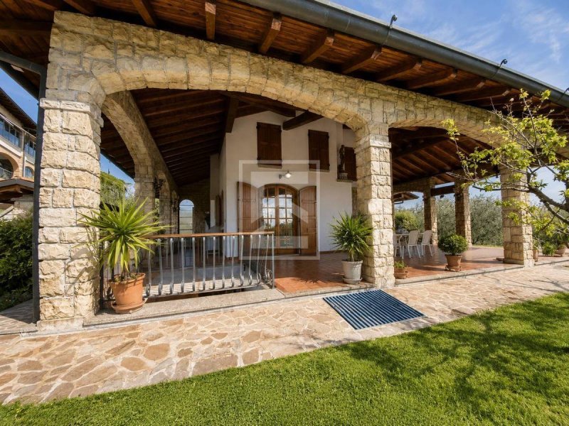 Villa à Moniga del Garda