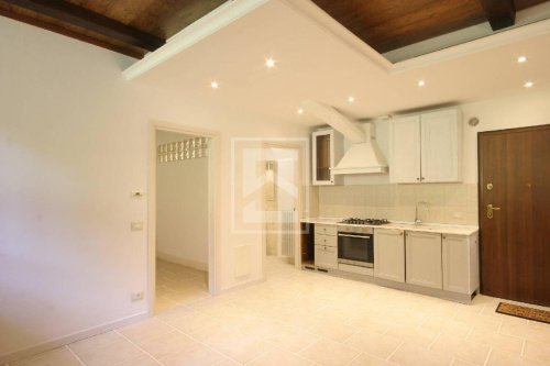Apartment in Gardone Riviera