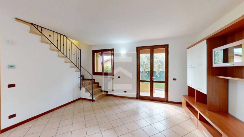 Half-vrijstaande woning in Polpenazze del Garda
